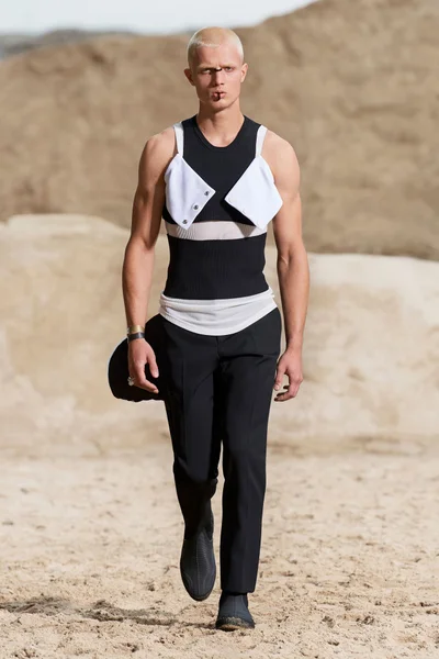 Look 36